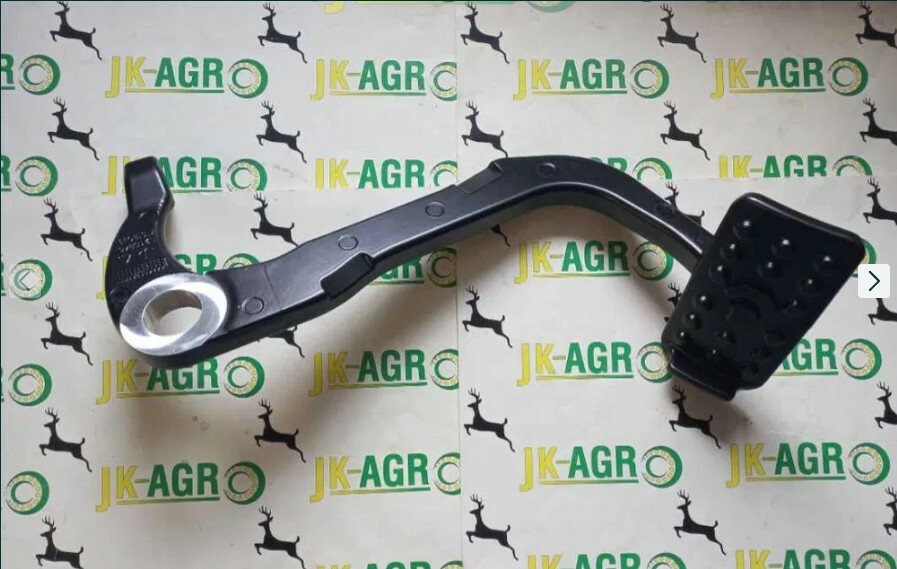 Педаль сцепления John Deere L215846 ( AL169899 )