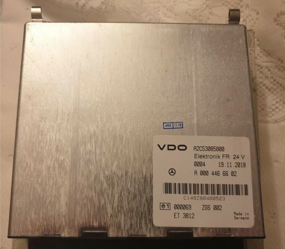 Эбу новый VDO ECU A0004466602